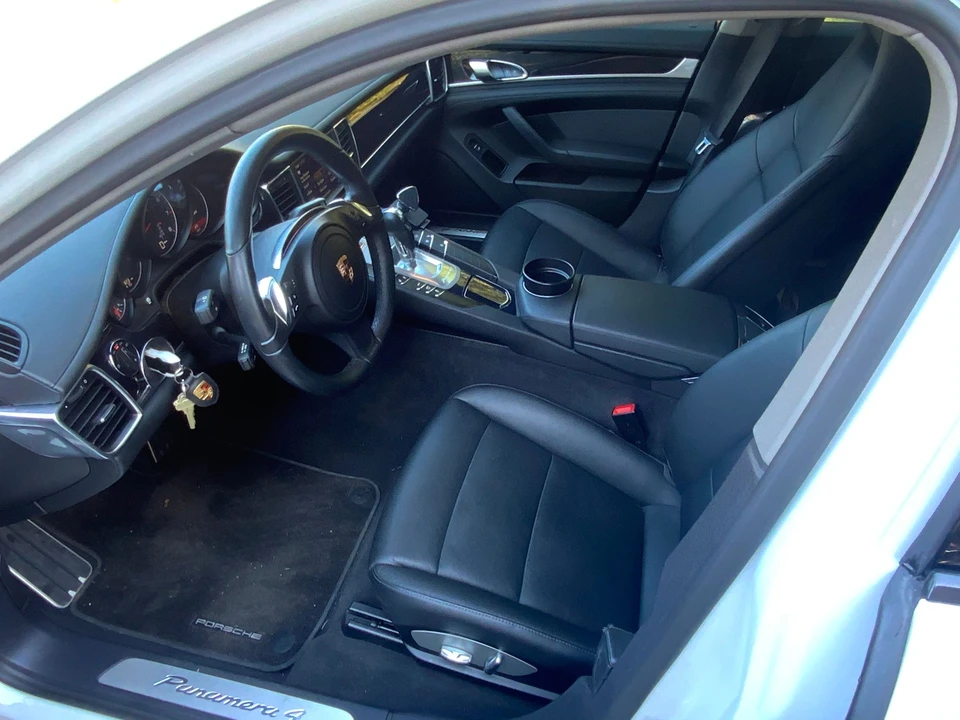 2014 Porsche 970 Panamera - Image 8 of 11