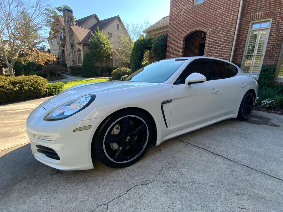 2014 Porsche 970 Panamera - Image 2 of 11