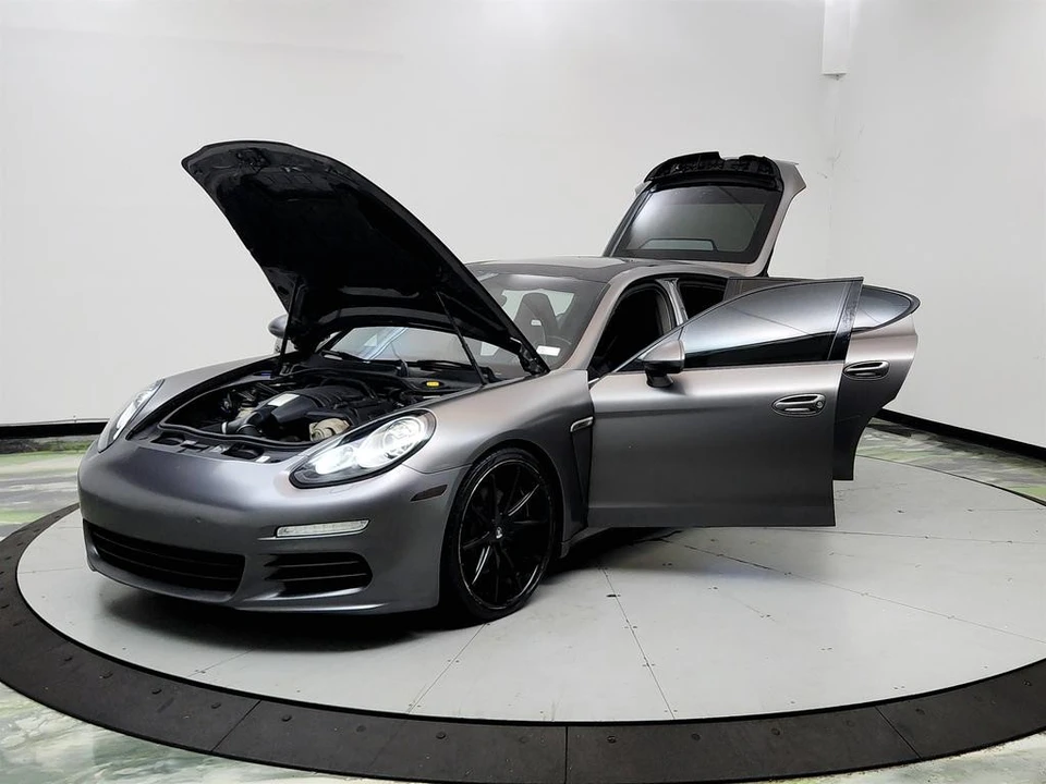 2014 Porsche 970 Panamera - Image 9 of 31