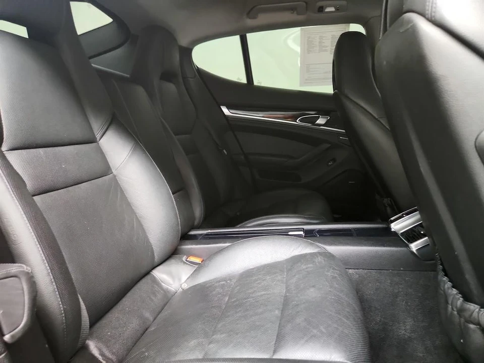 2014 Porsche 970 Panamera - Image 29 of 31