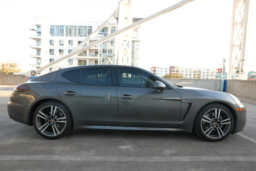 2014 Porsche 970 Panamera - Image 16 of 31