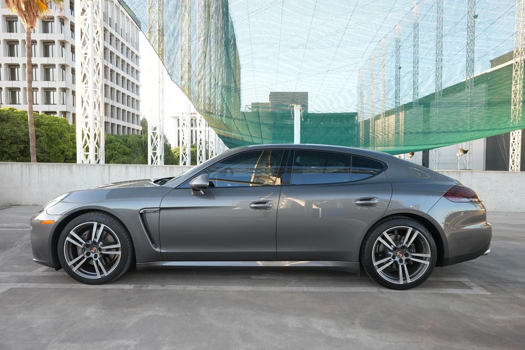 2014 Porsche 970 Panamera - Image 12 of 31
