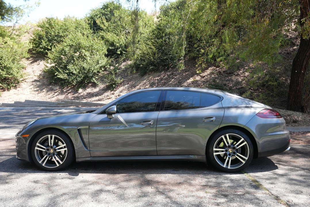 2014 Porsche 970 Panamera - Image 27 of 31
