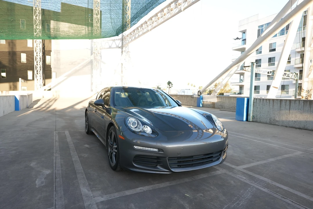 2014 Porsche 970 Panamera - Image 21 of 31