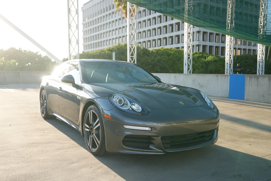2014 Porsche 970 Panamera - Image 20 of 31