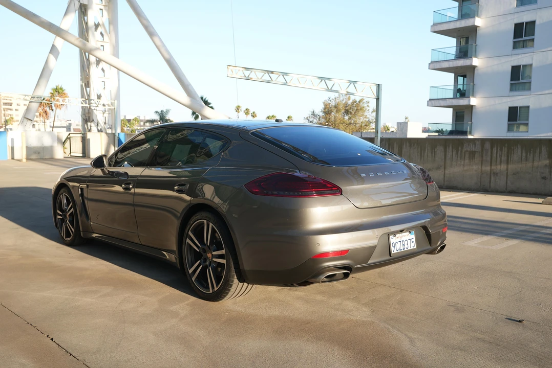 2014 Porsche 970 Panamera - Image 13 of 31