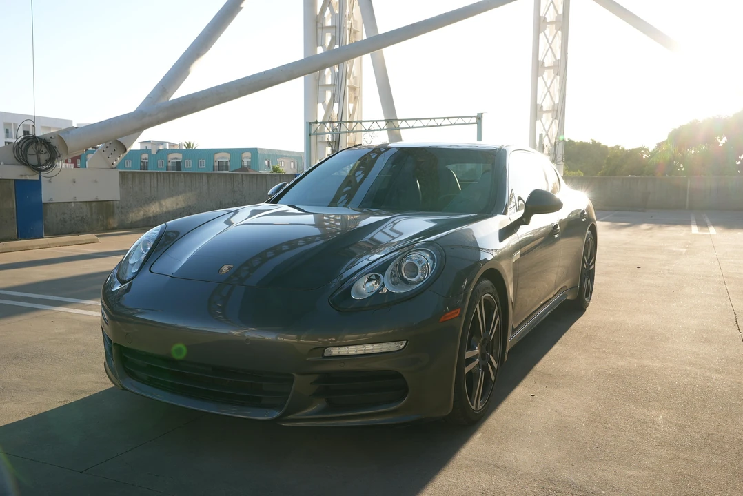 2014 Porsche 970 Panamera - Image 8 of 31