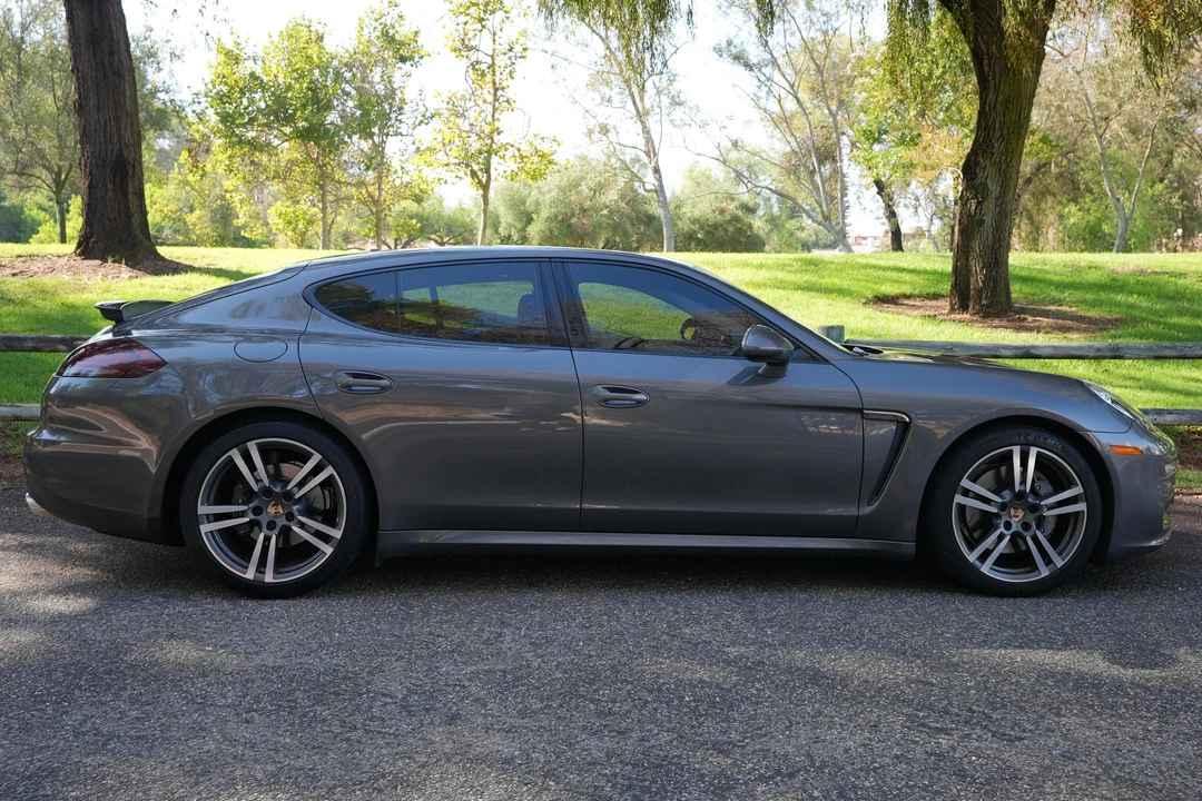 2014 Porsche 970 Panamera - Image 3 of 31