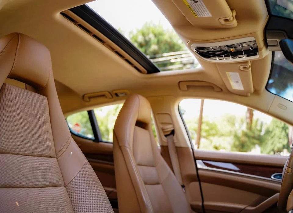 2014 Porsche 970 Panamera S - Image 8 of 10