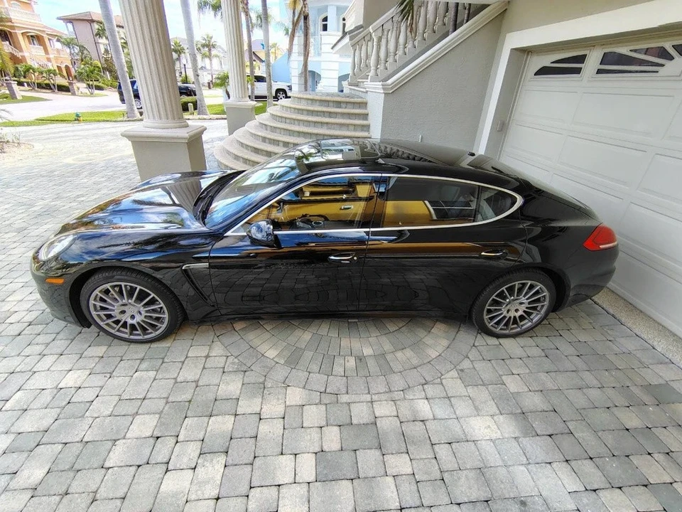 2014 Porsche 970 Panamera 4S - Image 17 of 21