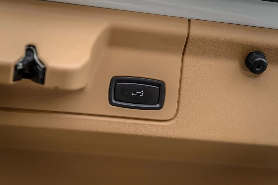 2014 Porsche 970 Panamera 4S - Image 12 of 20