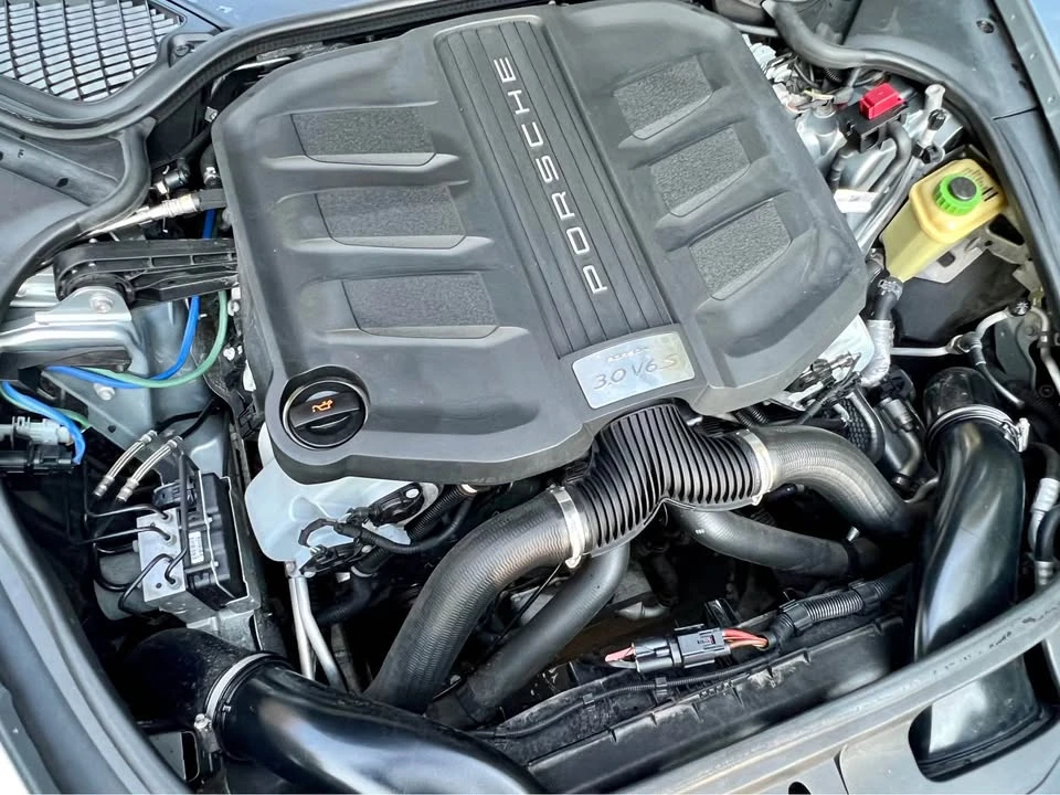 2014 Porsche 970 Panamera 4S - Image 19 of 20