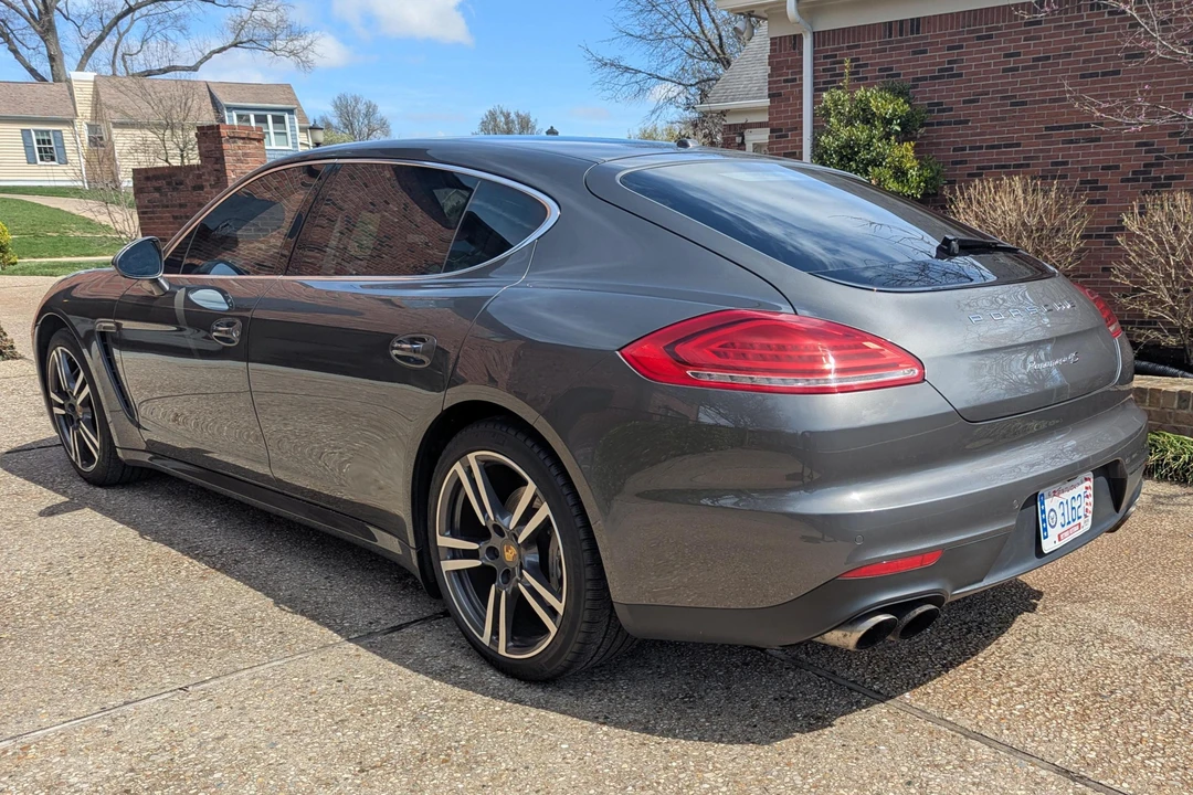 2014 Porsche 970 Panamera 4S - Image 4 of 31