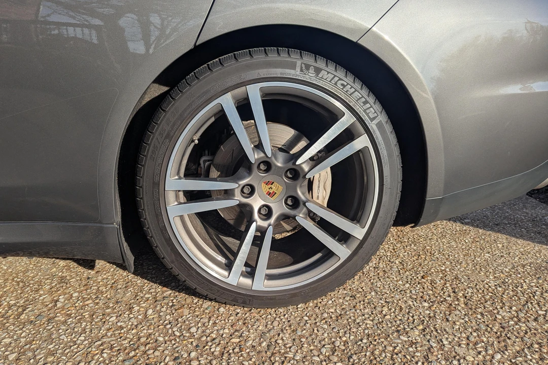 2014 Porsche 970 Panamera 4S - Image 14 of 31