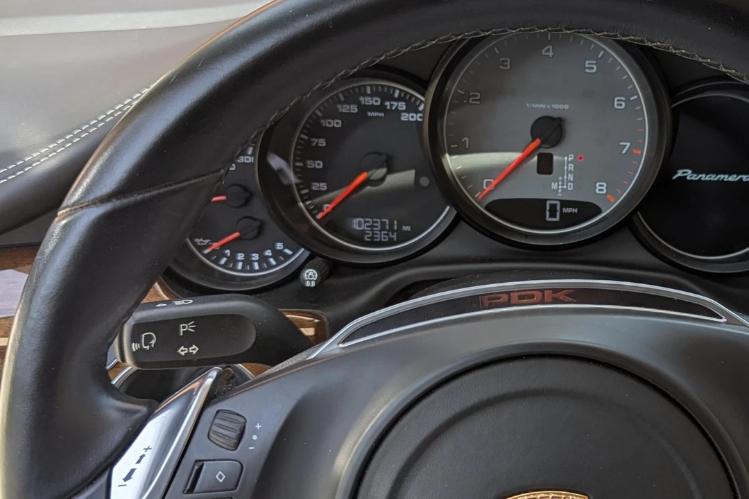 2014 Porsche 970 Panamera 4S - Image 20 of 31