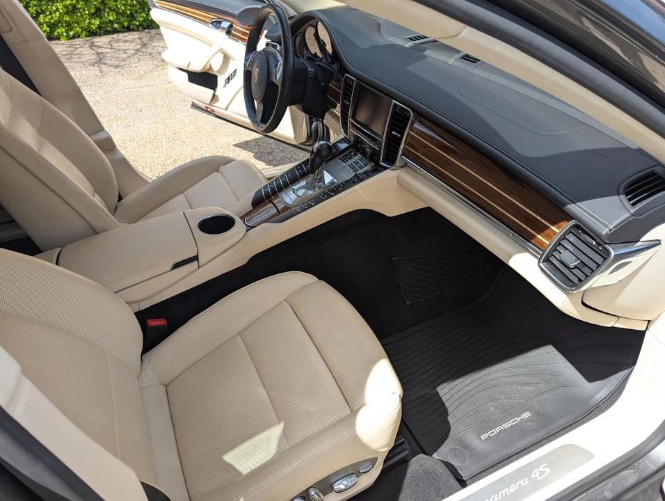 2014 Porsche 970 Panamera 4S - Image 30 of 31