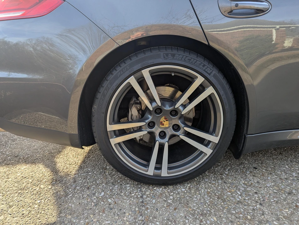 2014 Porsche 970 Panamera 4S - Image 15 of 31