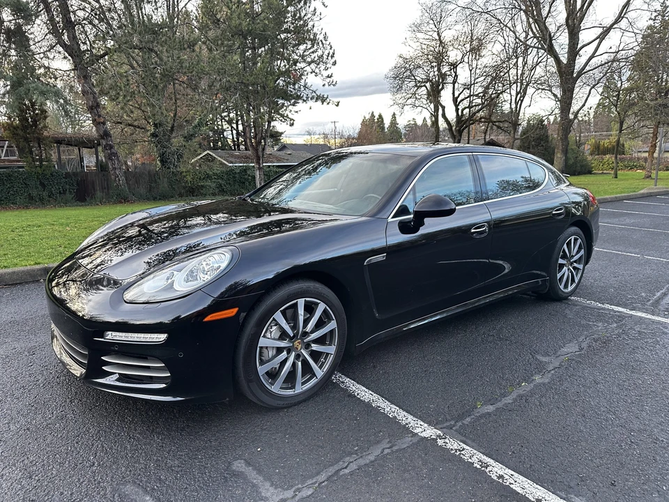 2014 Porsche 970 Panamera 4S - Image 3 of 31
