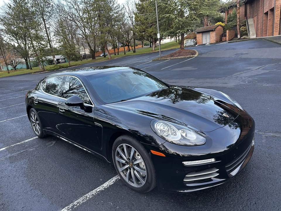 2014 Porsche 970 Panamera 4S - Image 9 of 31