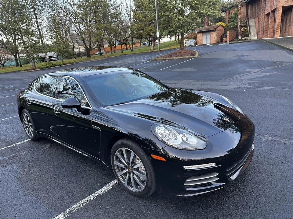 2014 Porsche 970 Panamera 4S - Image 10 of 31