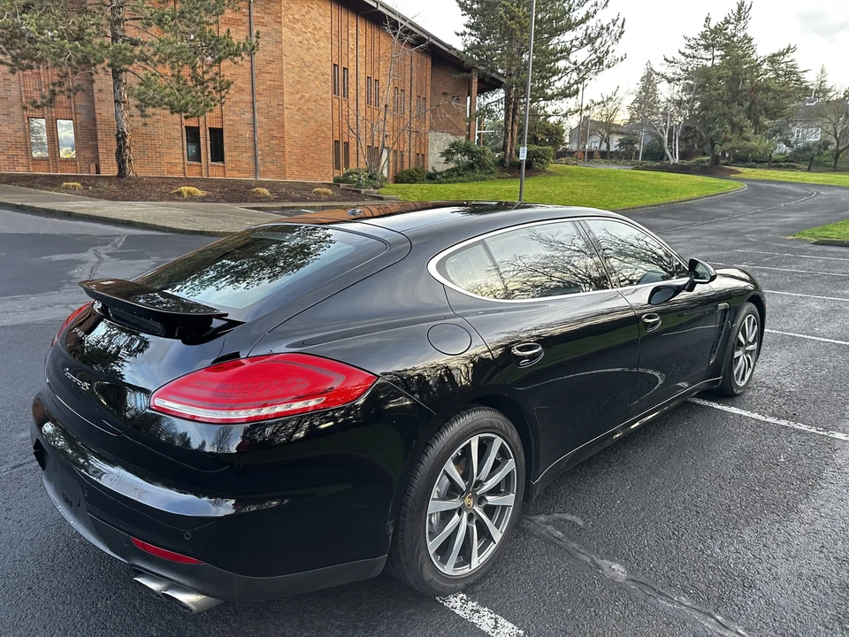 2014 Porsche 970 Panamera 4S - Image 16 of 31