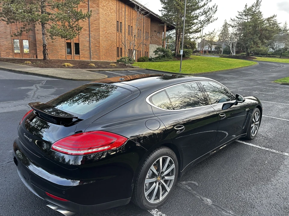 2014 Porsche 970 Panamera 4S - Image 17 of 31