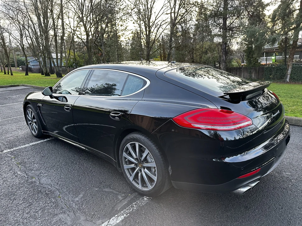 2014 Porsche 970 Panamera 4S - Image 25 of 31