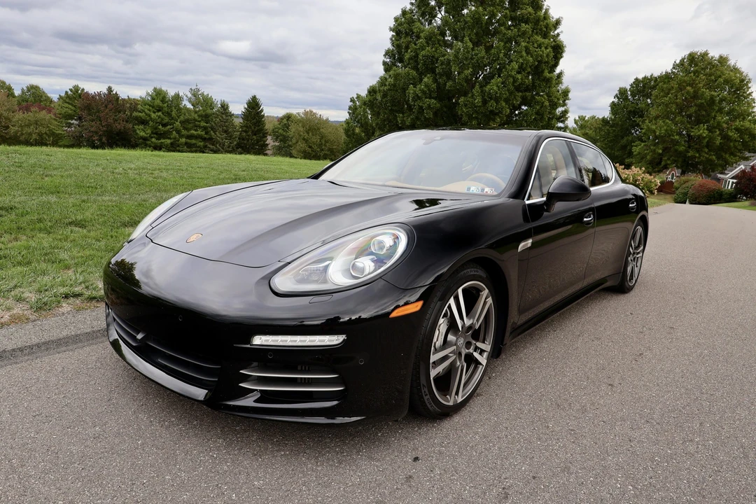 2014 Porsche 970 Panamera 4S - Image 27 of 31