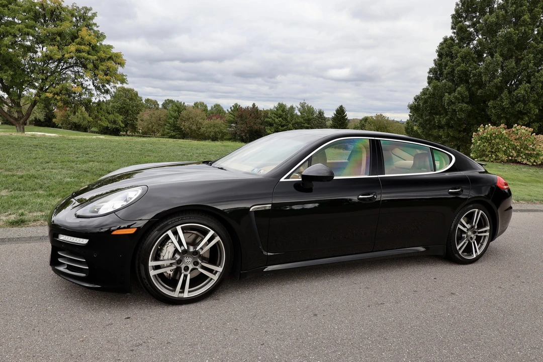2014 Porsche 970 Panamera 4S - Image 30 of 31