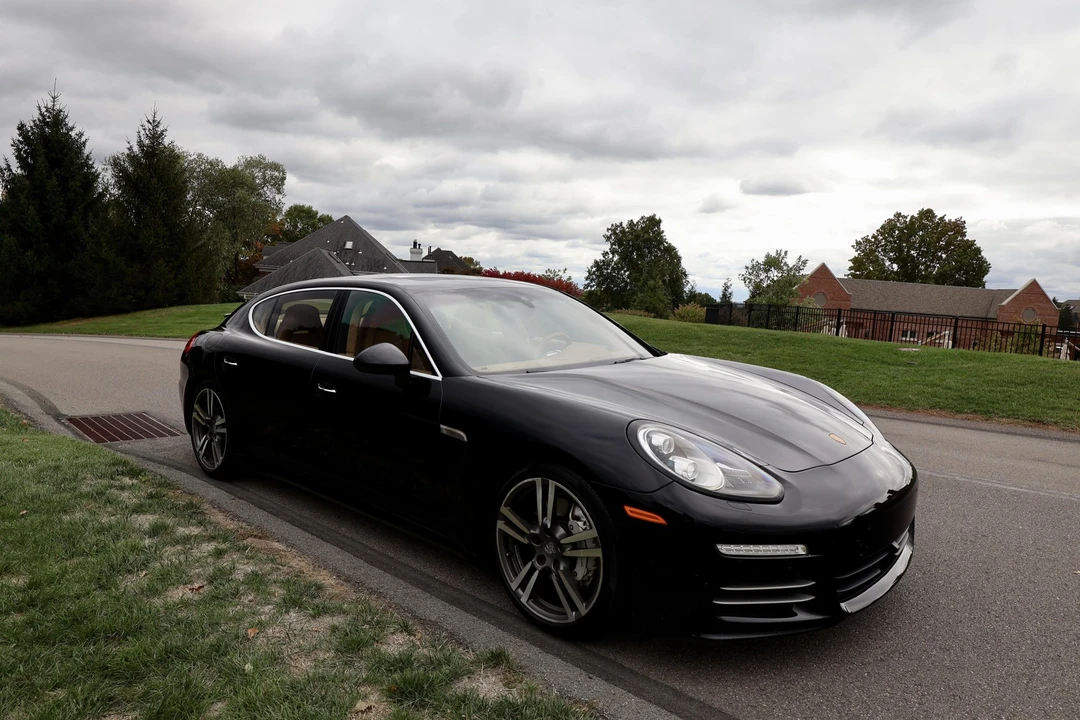 2014 Porsche 970 Panamera 4S - Image 13 of 31