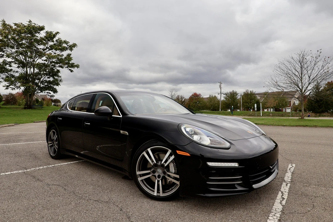 2014 Porsche 970 Panamera 4S - Image 9 of 31