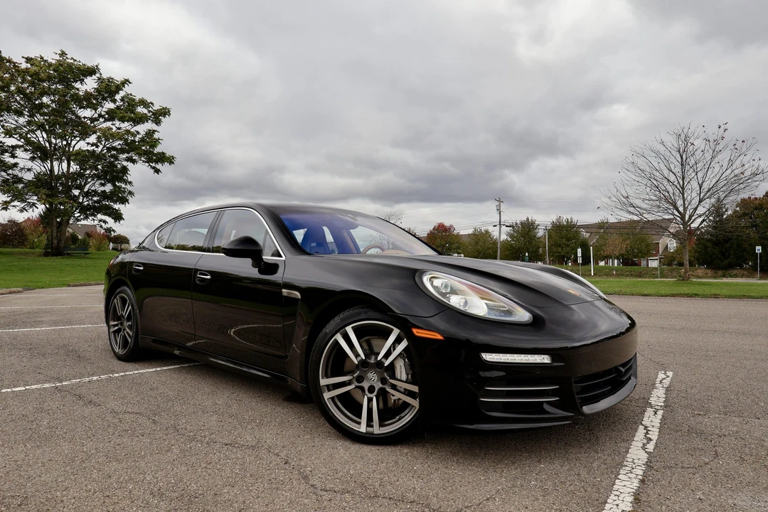 2014 Porsche 970 Panamera 4S - Image 4 of 31