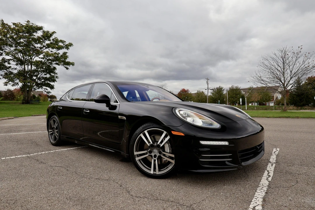 2014 Porsche 970 Panamera 4S - Image 8 of 31
