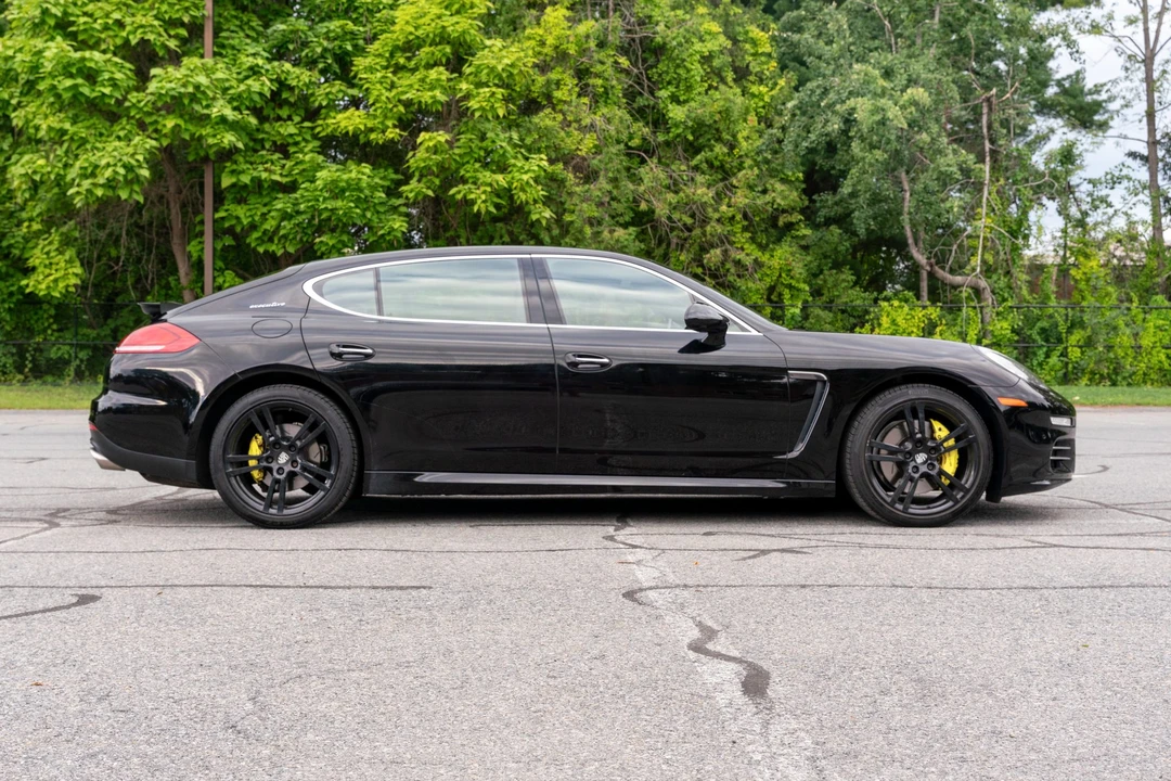 2014 Porsche 970 Panamera 4S - Image 4 of 31