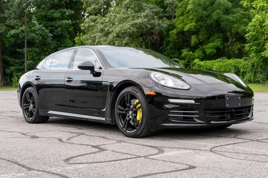2014 Porsche Panamera 4S Executive