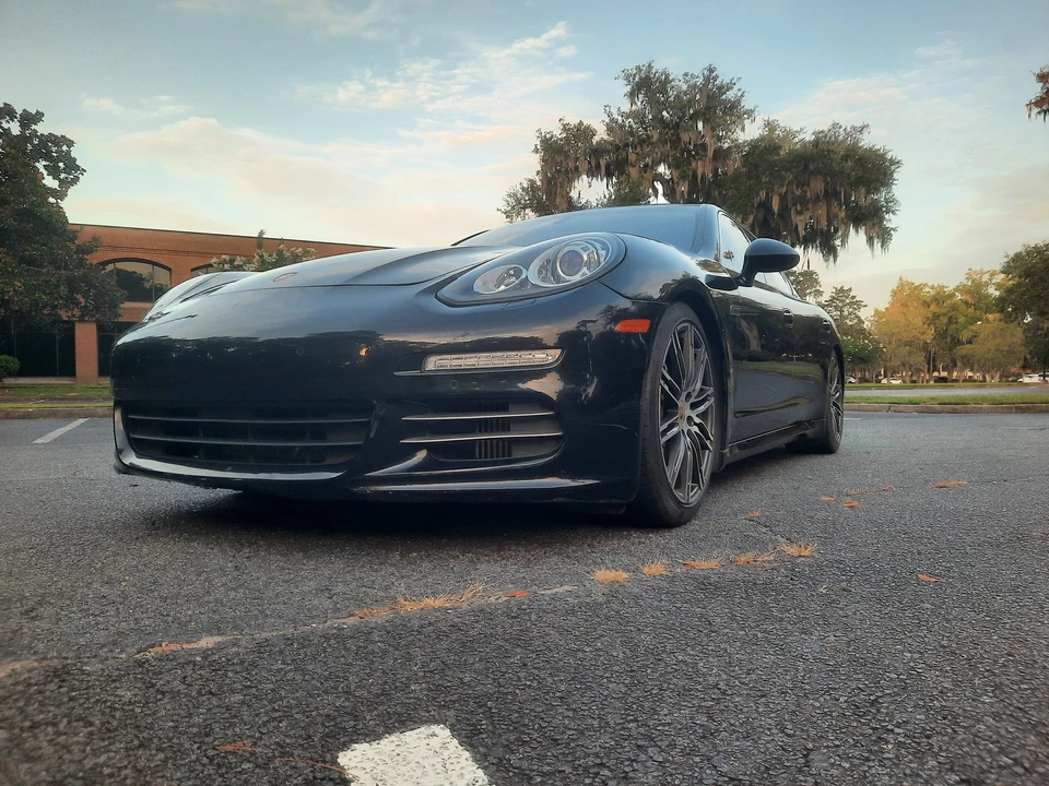 2014 Porsche 970 Panamera 4S - Image 13 of 31
