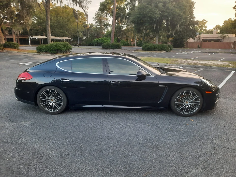2014 Porsche 970 Panamera 4S - Image 30 of 31