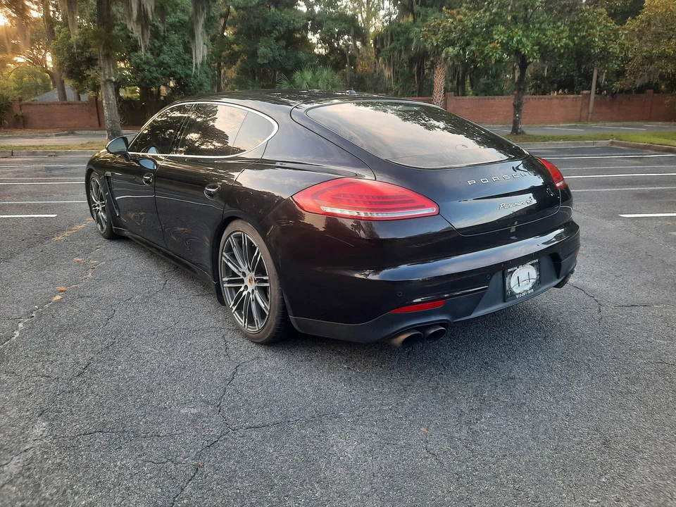 2014 Porsche 970 Panamera 4S - Image 25 of 31