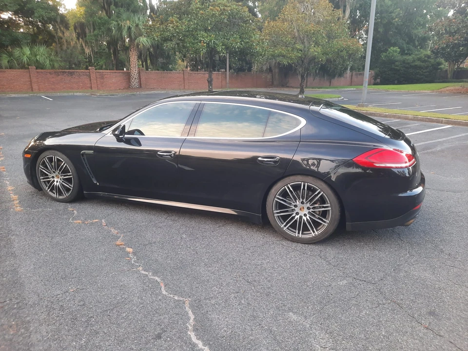 2014 Porsche 970 Panamera 4S - Image 20 of 31