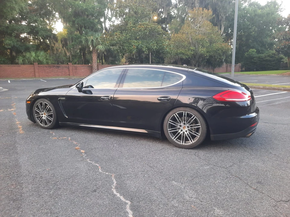 2014 Porsche 970 Panamera 4S - Image 21 of 31
