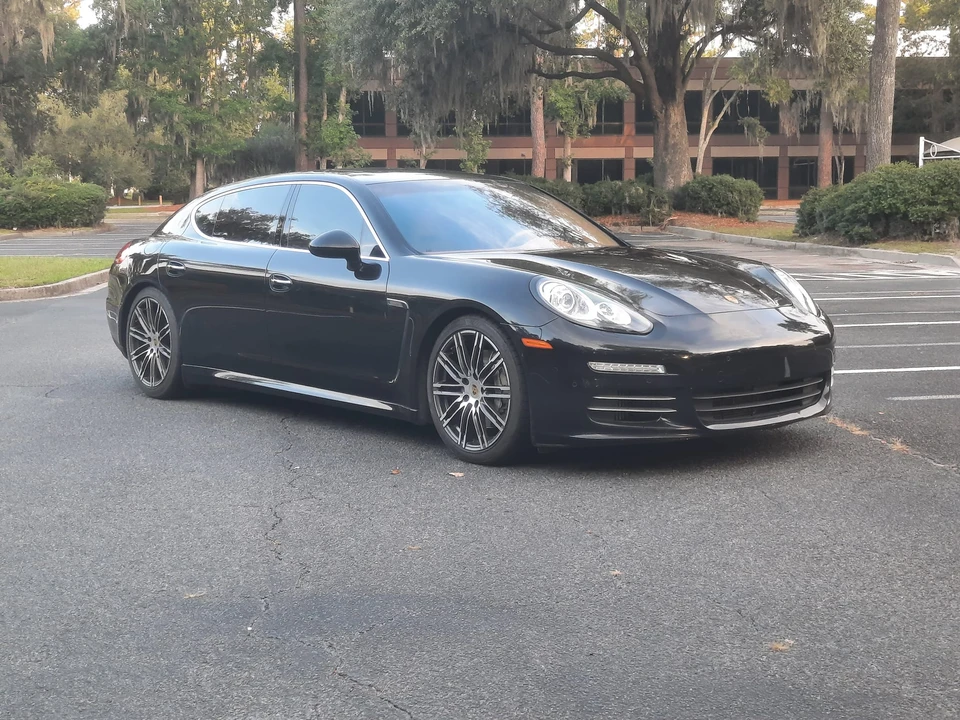 2014 Porsche 970 Panamera 4S - Image 4 of 31