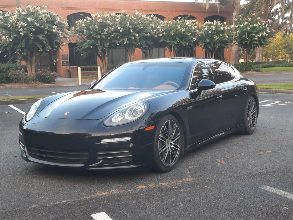 2014 Porsche 970 Panamera 4S - Image 11 of 31