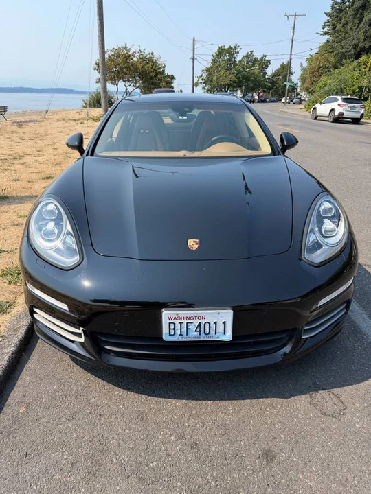 2014 Porsche 970 Panamera 4S - Image 7 of 9