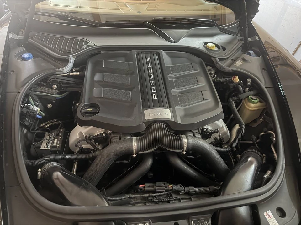 2014 Porsche 970 Panamera 4S - Image 9 of 9