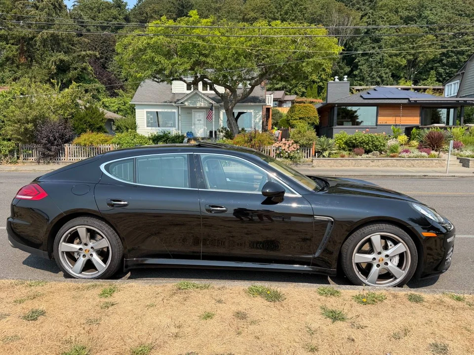2014 Porsche 970 Panamera 4S - Image 2 of 9