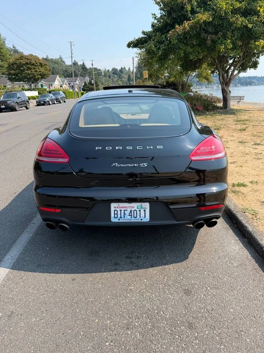 2014 Porsche 970 Panamera 4S - Image 6 of 9