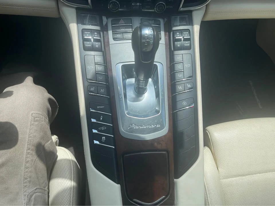 2014 Porsche 970 Panamera 4S - Image 13 of 15