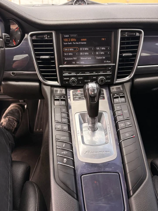 2014 Porsche 970 Panamera 4S - Image 13 of 15
