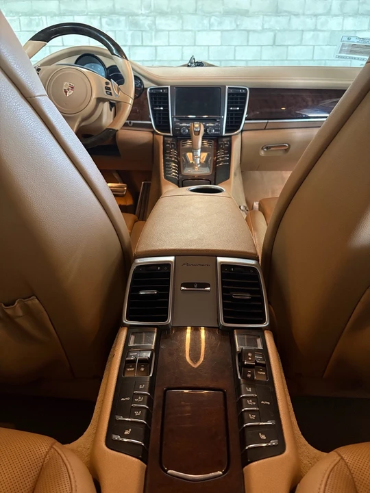 2014 Porsche 970 Panamera 4S - Image 8 of 11