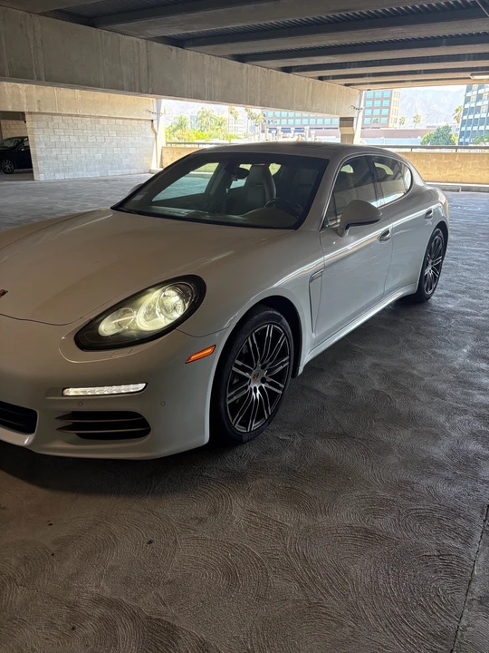 2014 Porsche 970 Panamera 4S - Image 3 of 11
